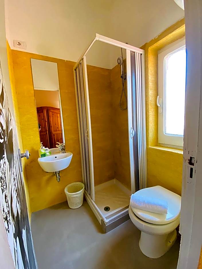 Green Gallery Hotel and Restaurant