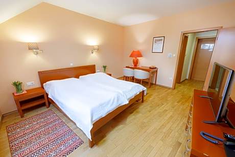 Double Room with Parking