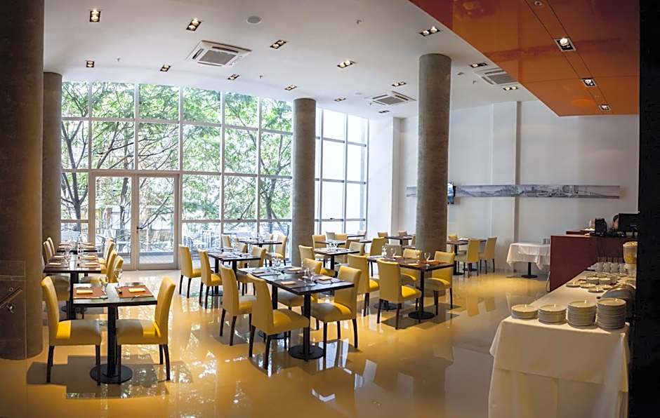 Amérian Puerto Rosario Hotel