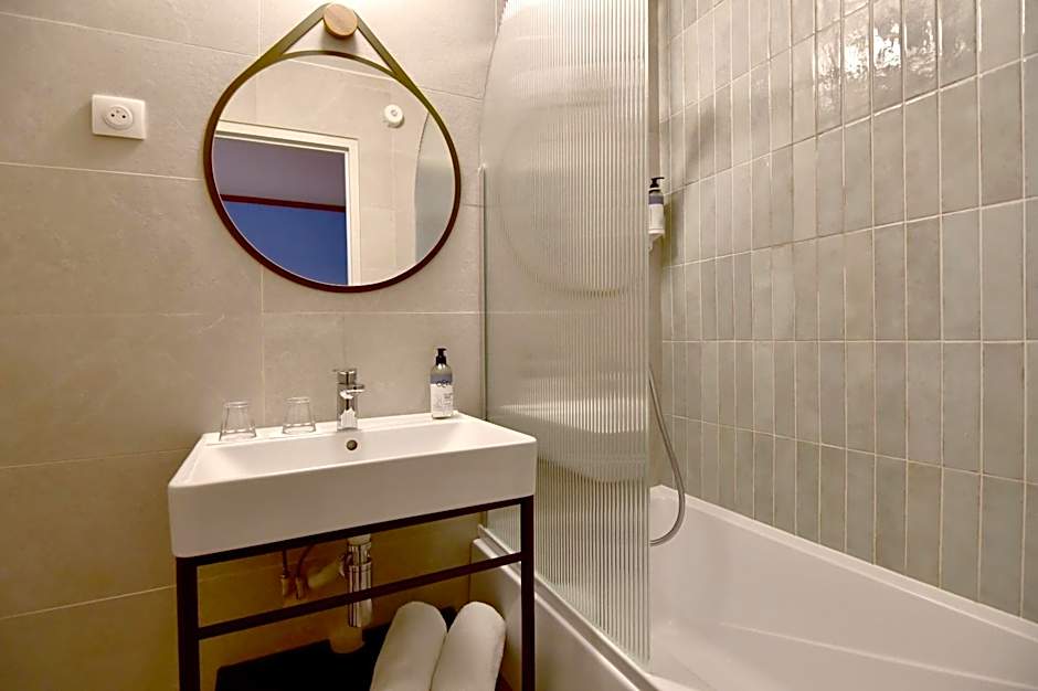 Agate Hotel