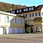 Hotel Garni in der Breite