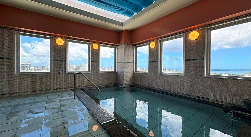 Hotel Route Inn Naha Tomariko