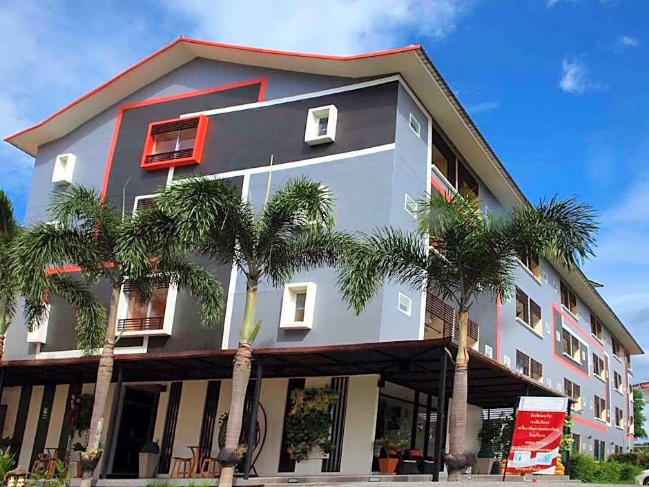 Grand Esie Service Apartment