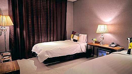 Cheongju Namoo Hotel