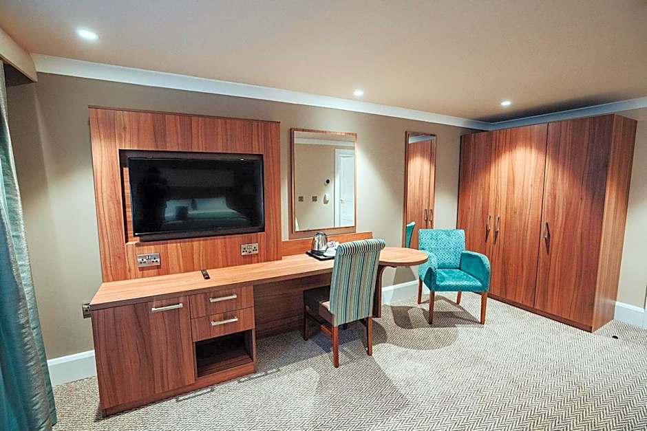 Dunadry Hotel And Gardens