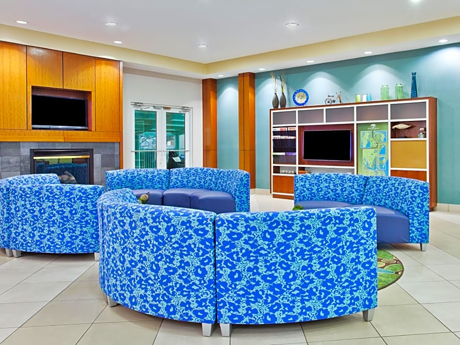 Holiday Inn Brunswick-I-95 (Exit 38)