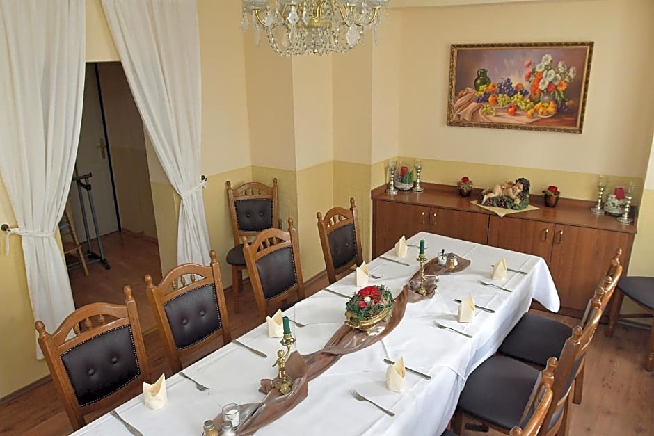 Hotel garni Goldene Henne