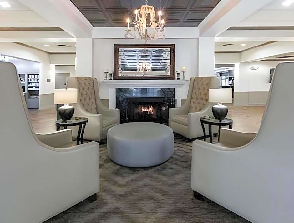 Richmond Inn And Suites