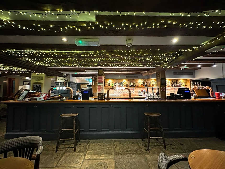 OYO The Greyhound Inn