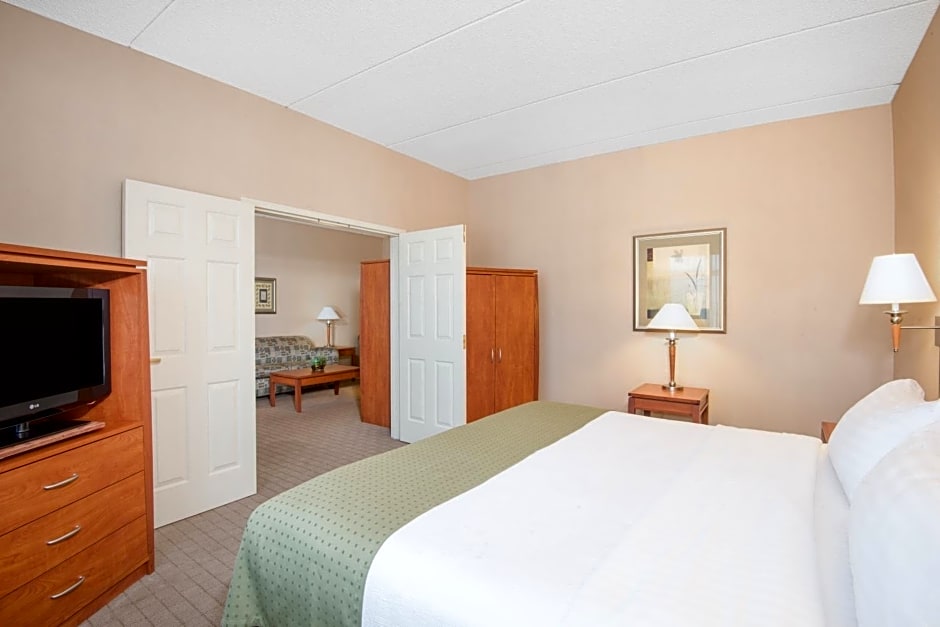 Holiday Inn Hotels and Suites Goodyear - West Phoenix Area, an IHG Hotel