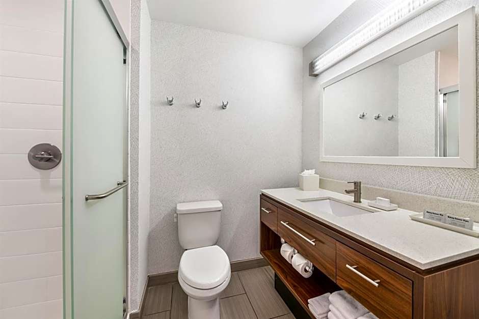 Home2 Suites By Hilton Pensacola I-10 At North Davis Hwy