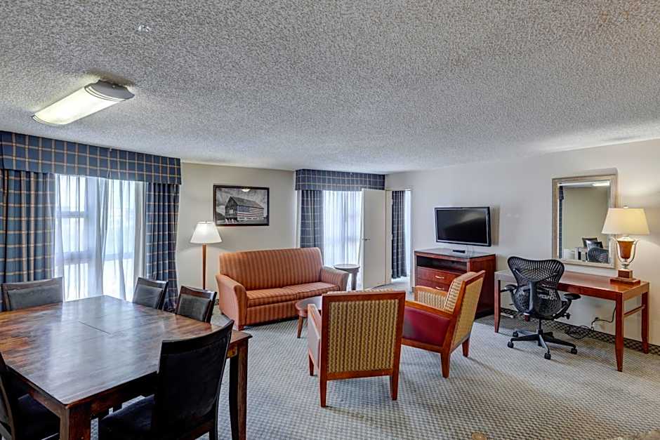 Riverside Hotel