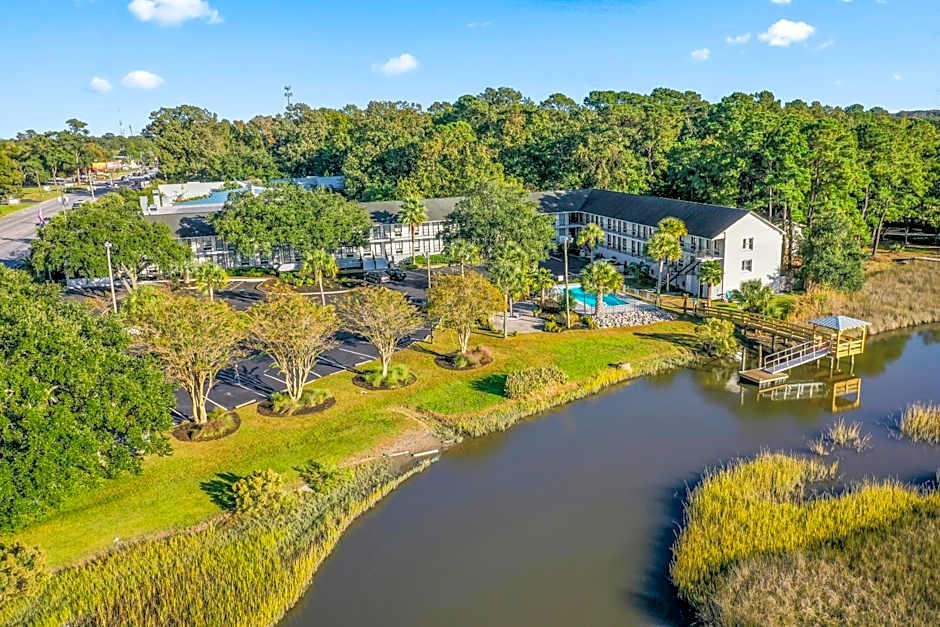 Charleston Creekside Inn