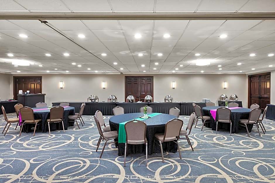 Holiday Inn Chicago/Oak Brook By IHG