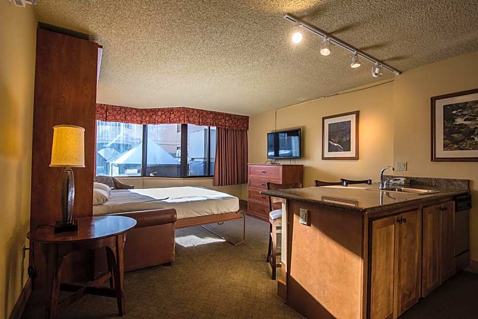 The Grand Lodge, A Vail Resorts Property