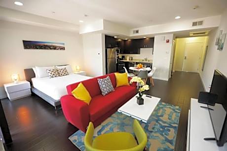 Downtown Cosmopolitan Residences