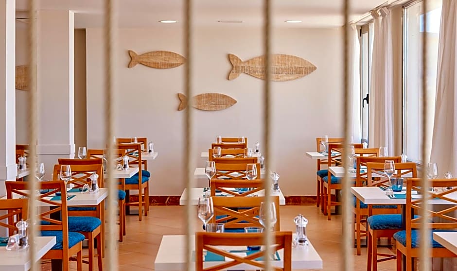 Universal Hotel Marqu