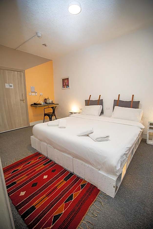 Nomads Hotel