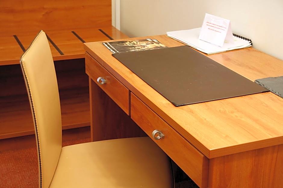 Chez Terrassier - Logis Hôtels - Hotel et Restaurant