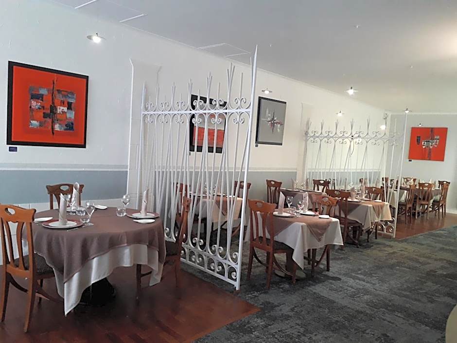 Logis Hôtel Le Lion d'Or