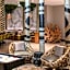 Hotel Paradox, Autograph Collection