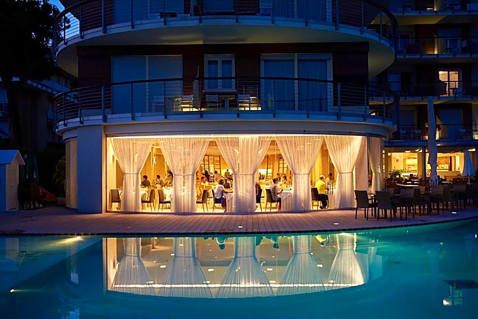 Jesolopalace Hotel & Aparthotel