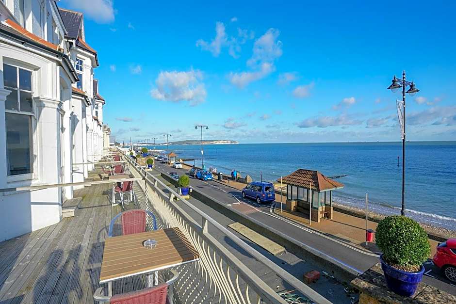 OYO Shanklin Beach Hotel