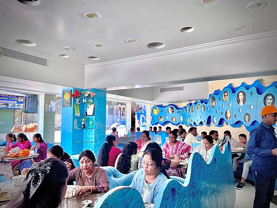 Hotel Samrat International