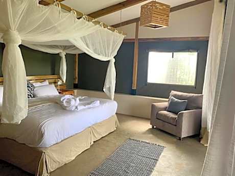 Adrift River Club
