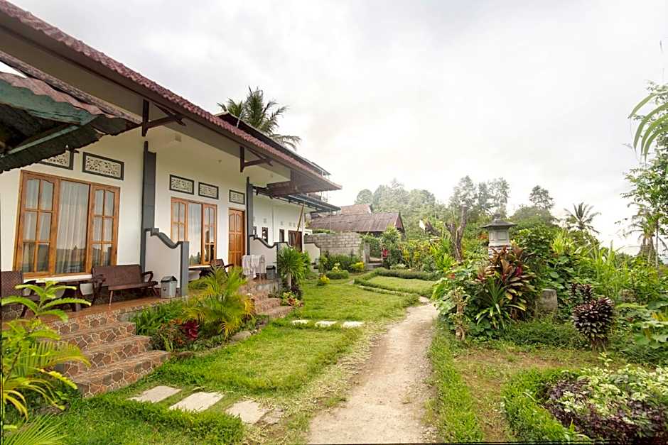 Aris Homestay and Warung Made