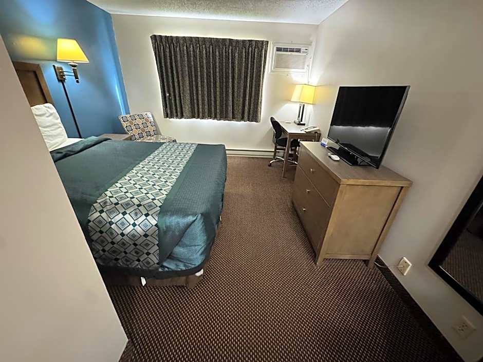 Red Wing Inn and Suite