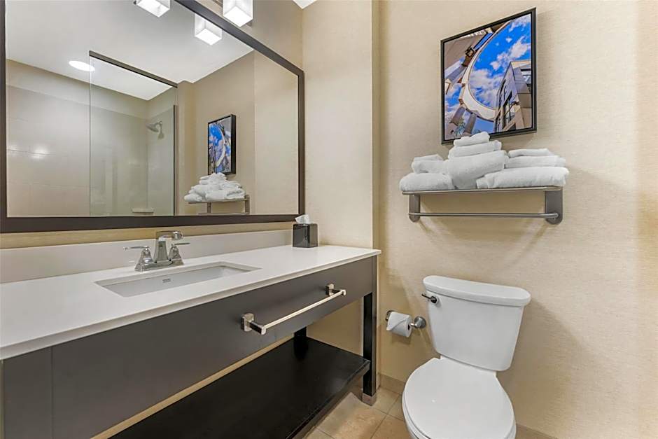 Best Western Plus Franciscan Square Inn and Suites Steubenville