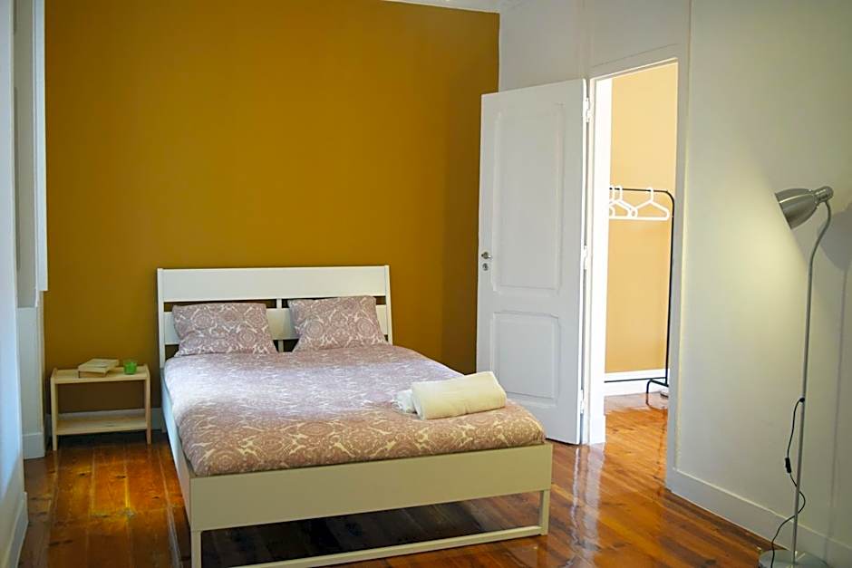 Nations Hostel – Lisbon, NY