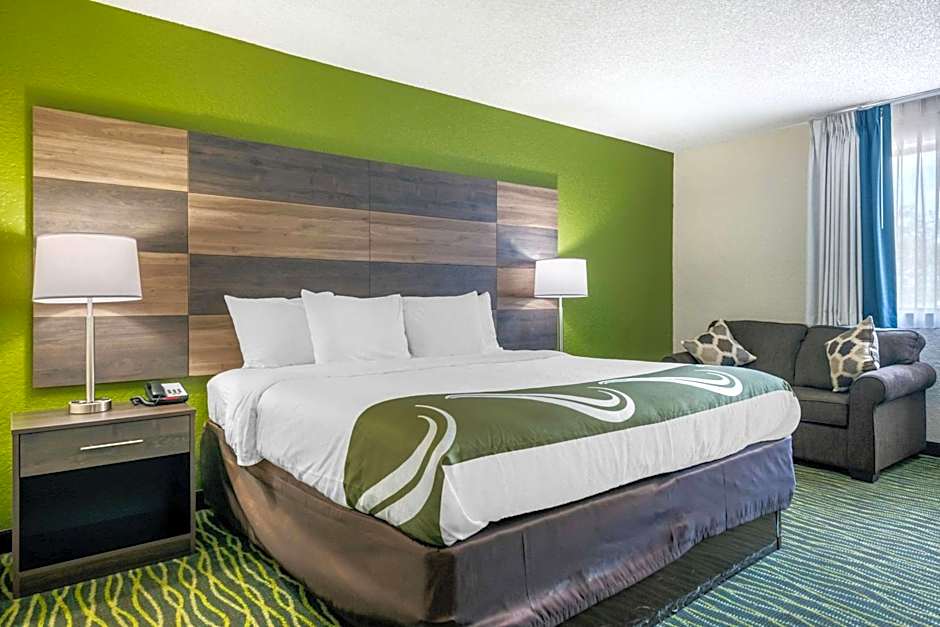 Quality Inn & Suites Leesburg Chain of Lakes