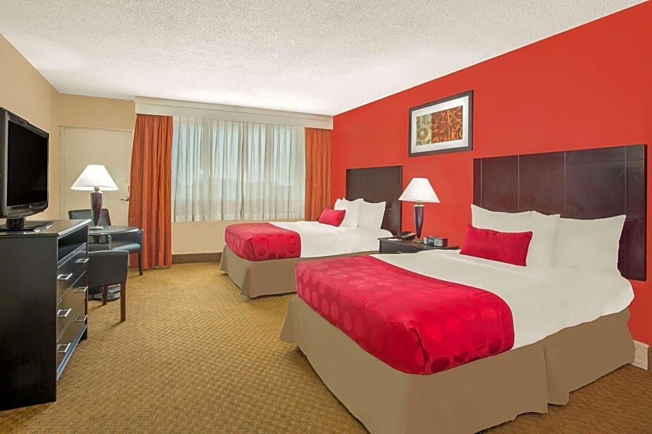 Ramada Plaza by Wyndham Fayetteville Fort Bragg Area