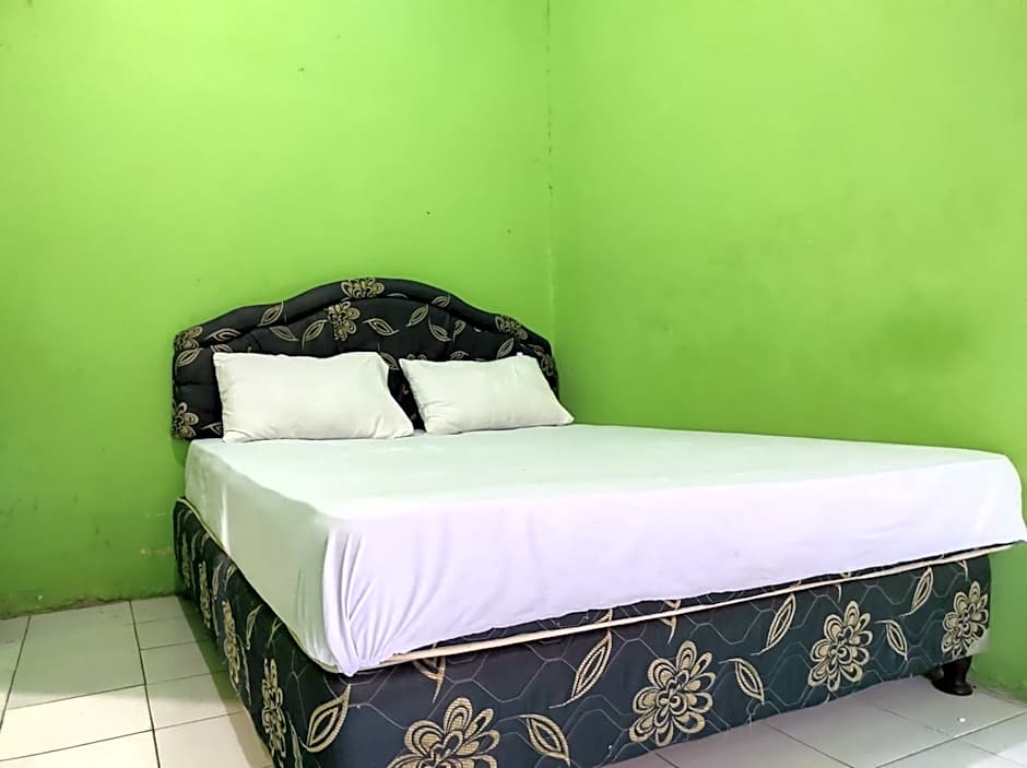 OYO 93411 Syariah Hotel Tomborang