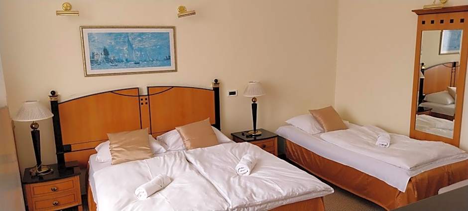 Hotel Centrál