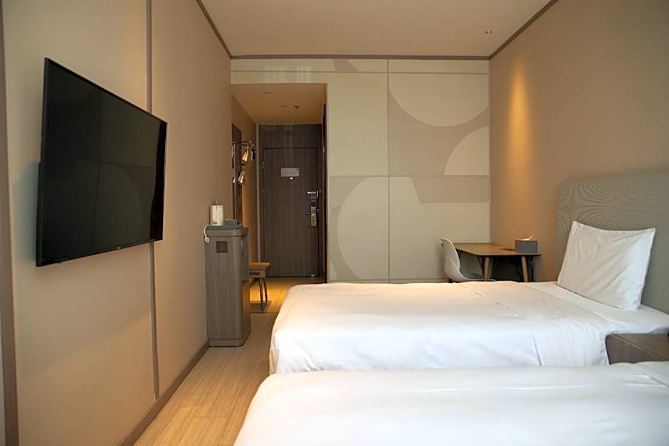 Hanting Hotel Yulin Development Zone Wanda Plaza