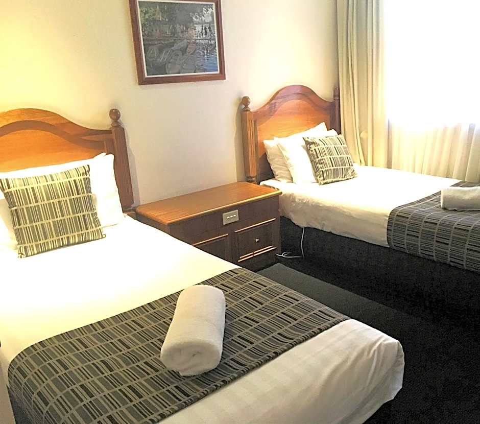 Best Western Ambassador Motor Inn