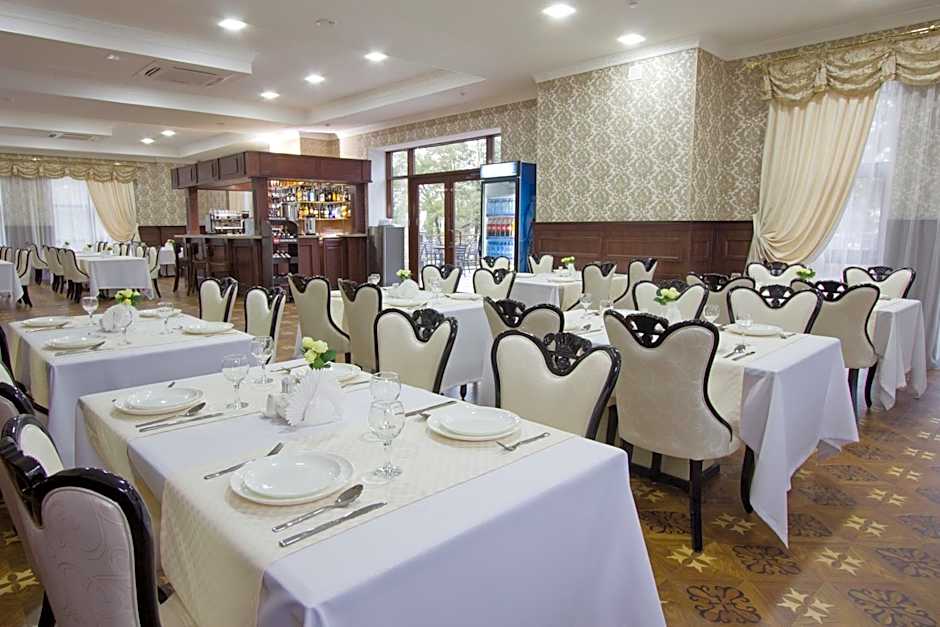 Plaza Hotel Bishkek