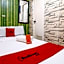 RedDoorz near OWWA Pasay