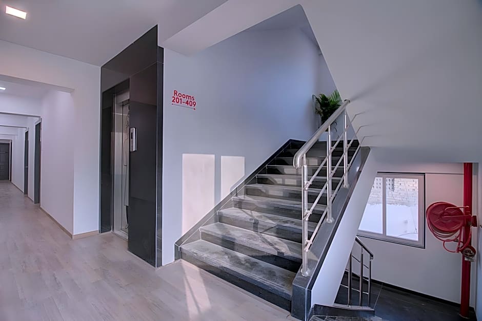 Super Townhouse OAK Kopar Khairane Navi Mumbai Formerly IVY Hotel