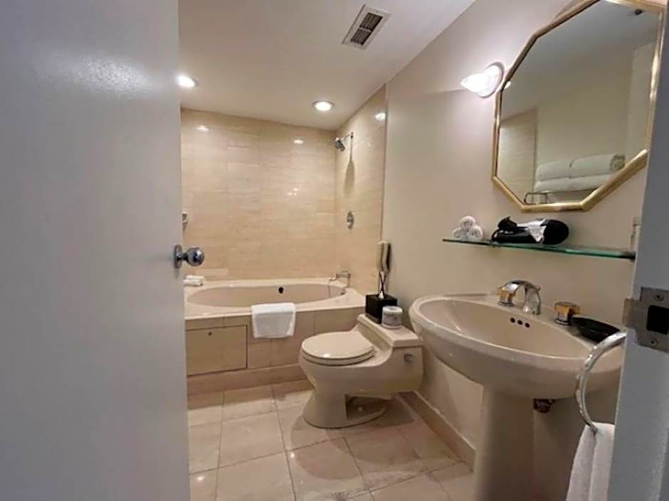 Cambridge Suites Toronto