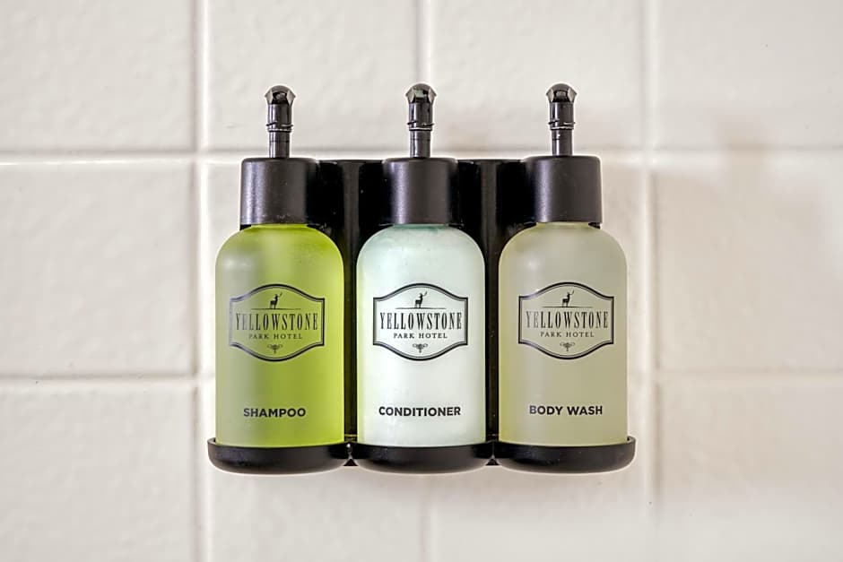 Yellowstone Park Hotel