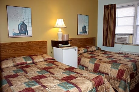 Standard Room with Two Full Beds