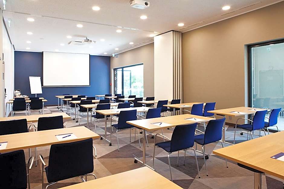 Holiday Inn Express Darmstadt By IHG