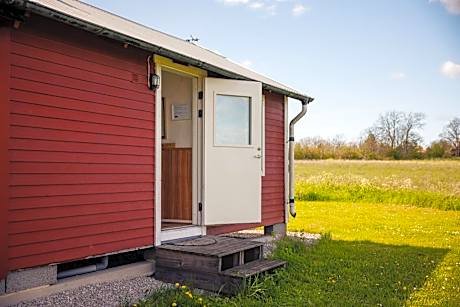 Deluxe Cottage (2 Adults)