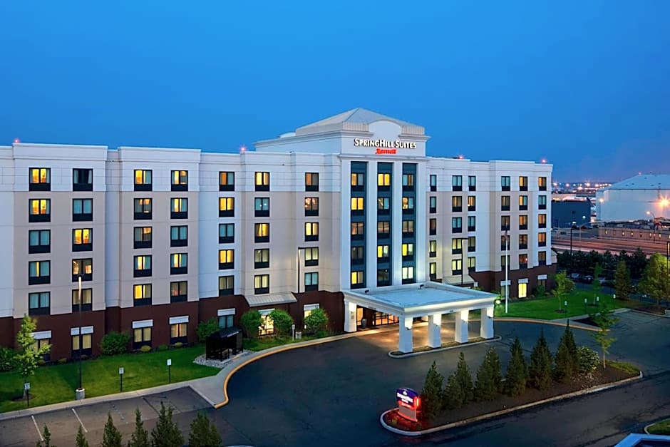 SpringHill Suites by Marriott Newark International Airport
