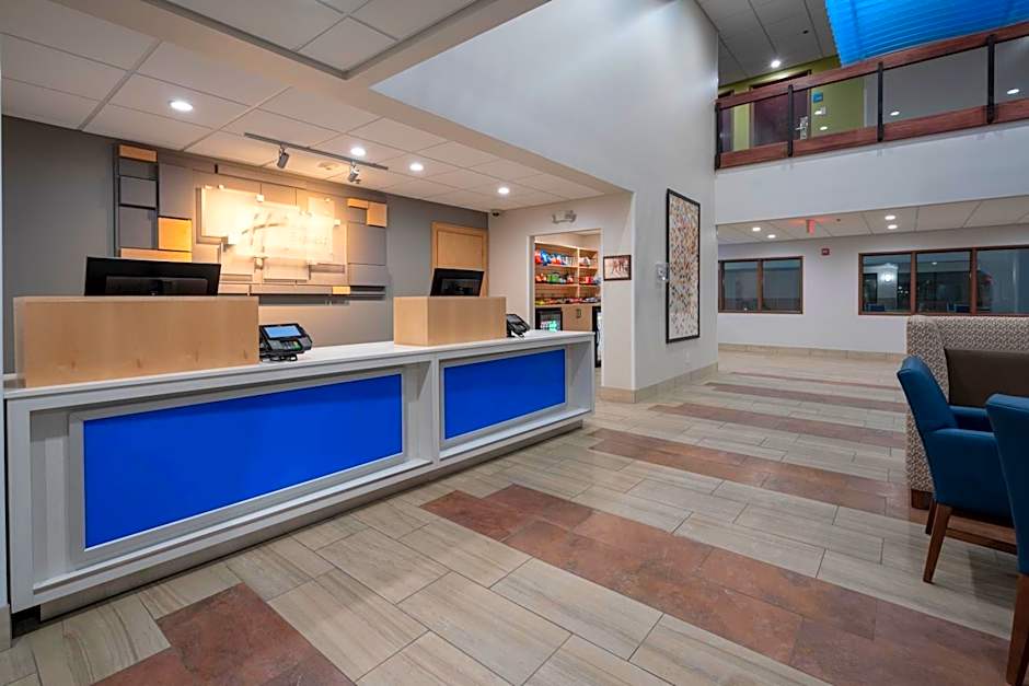 Holiday Inn Express Hotel And Suites Coon Rapids By IHG