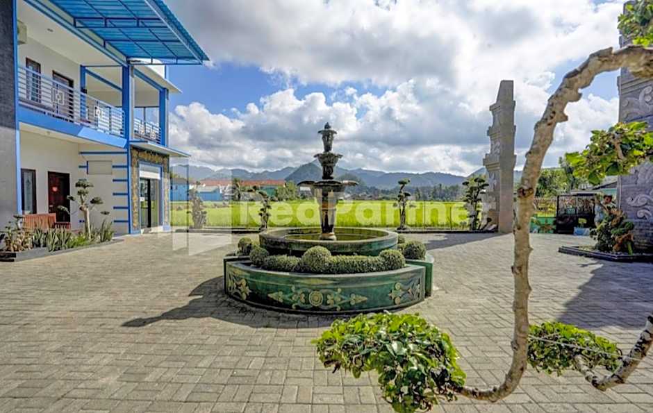 Hotel Miranda Bawean Mitra RedDoorz